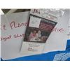 Image 3 : Kate Flannery Meredith Autographed Shirt From "The Office"