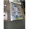 Image 1 : Large Photo Autographed Dontrelle Willis w/COA