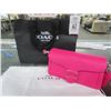 Image 1 : Coach Pink Clutch - Not Authenticated