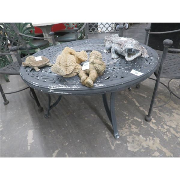 Cast Round Patio Table w/Removeable Round Insert