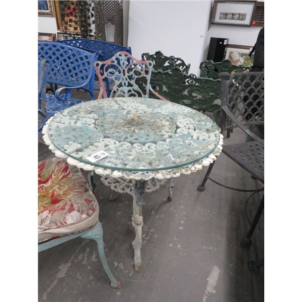 Cast Round Patio Table w/Glasstop