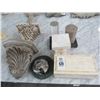 Image 1 : Wall Sconces, Marble Stands, What Not Box, Décor