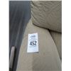 Image 2 : Beige Palm Motif Cloth Recliner