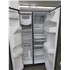Image 3 : GE Side By Side Ref/Freezer w/Ice Maker