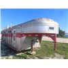Image 2 : 1981 WW 5 Place Horse Gooseneck Tandem Trailer 24ft Deck - Lights and Brakes Work, Solid 