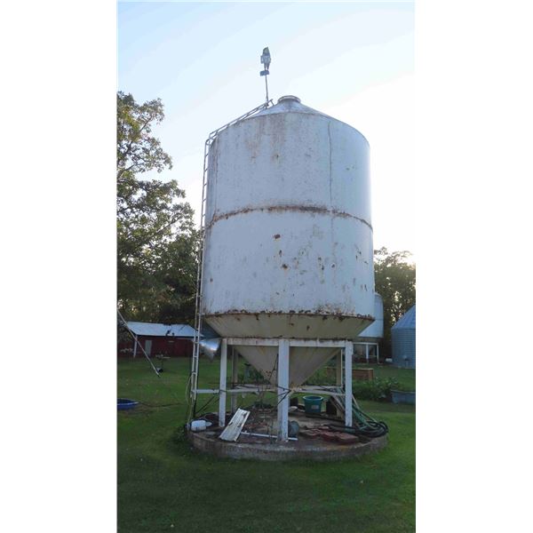 **OFFSITE TEULON** Meridian 1425 Bushnell Hopper Bin **Contact 204-