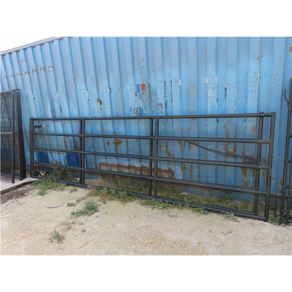 2 New 14ft 5 Bar Metal Gates with Hinges and Locking Chain 
