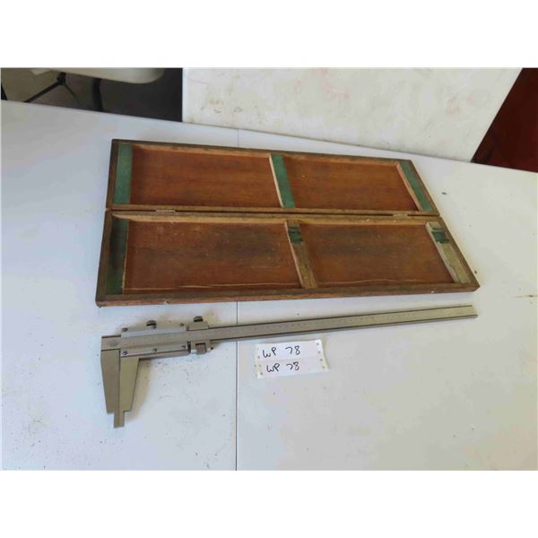 Kanon Large Caliper with Wood Case