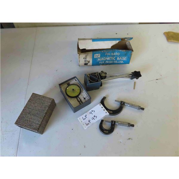 Magnetic Base , 2 Calipers 1'' to 2'' , Dial Gauge 1''