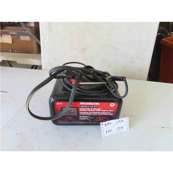 Moto Master 100/15/2A 6 + 12V Battery Charger