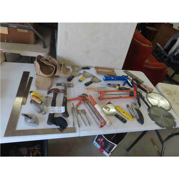 Caulking Gun , Scrapers , Hammers , Square , Carpenters Pouch , Plus