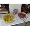 Image 1 : 2 Extension Cords , Halogen Light 
