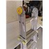 Image 3 : Aluminum Multi Ladder 