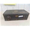 Image 1 : Vintage Atwater Kent Radio Tube-Style 7'' x 21'' x 10 1/2'' 