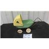 Image 1 : Wyandotte Metal Baby Carry with Rubber Tires 7'' x 9 1/2'' x 3 1/2'' 