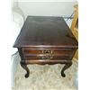 Image 4 : Hammary Cherry Queen Anne Drop Leaf Coffee Table Cabriole Leg + End Table + Contents In End Table