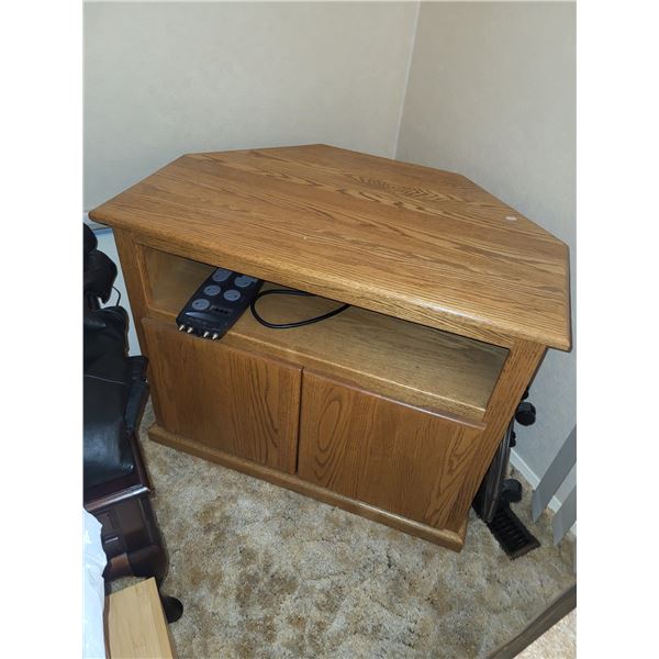 Wooden(?) Corner Tv Entertainment Stand With Multi Outlet Power Bar