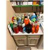 Image 1 : Contents on Counter Top