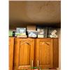 Image 5 : Contents Along Top Shelf