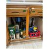 Image 1 : Contents of Drawer