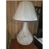 Image 1 : Pair of 2 Large Table Lamps with Shades - Working