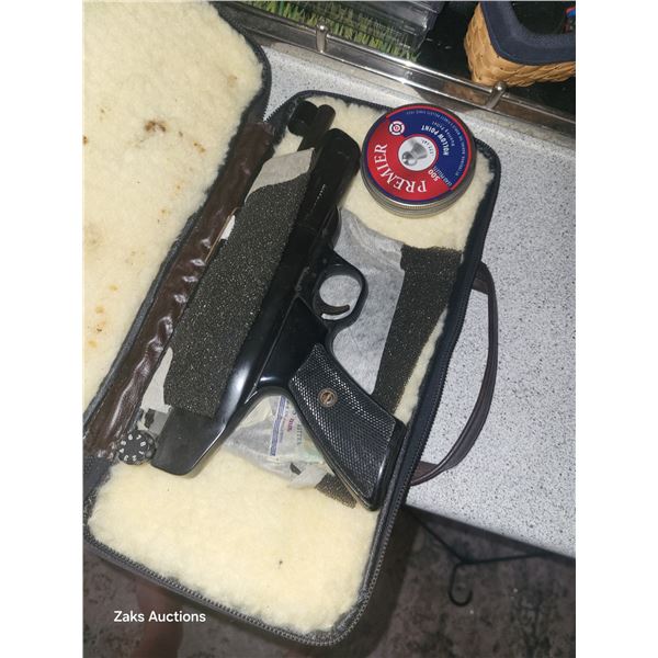 Hurricane BB Pellet Gun in Case with Pellets