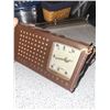 Image 3 : Old Solid State Sanyo Radio