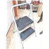 Image 1 : Near New 2 Step Reach Ladder