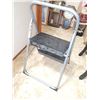 Image 2 : Near New 2 Step Reach Ladder