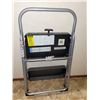 Image 3 : Near New 2 Step Reach Ladder