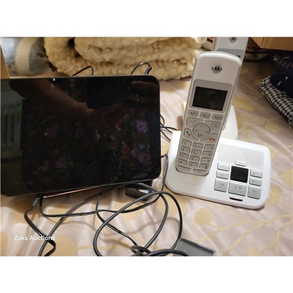 2 Motorola Cordless Phones & Bases + Amazon Echo