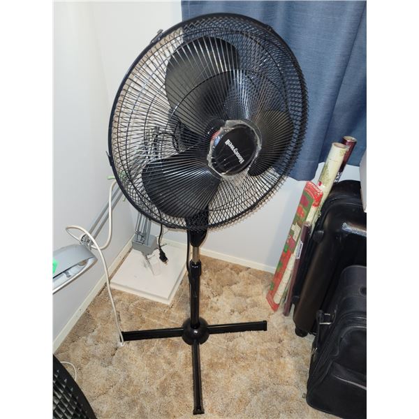 Honeywell Extendable Stand Up Fan - Works (we havent tested it but if its like the first one...you w