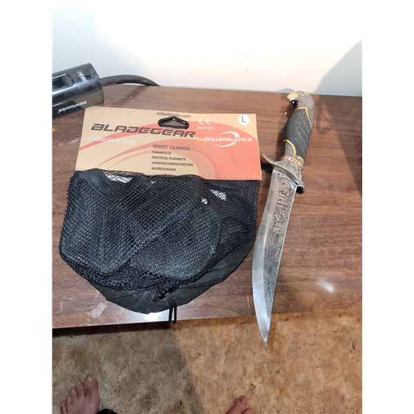 New Blade Gear   Fantasy Knife (no knife sheaf)