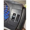 Image 2 : Bonaire Window Fan - 3 Blades - Turns on and Blows