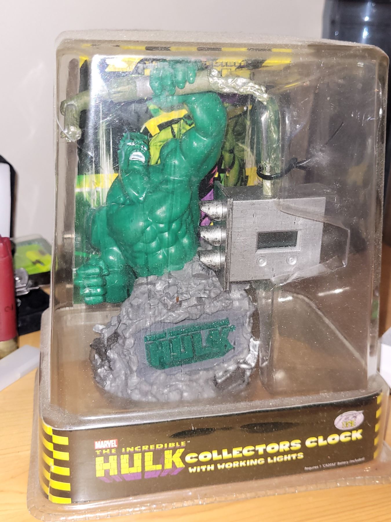 Time Machine Hulk The Incredible Hulk Collector Clock - New in Packaging