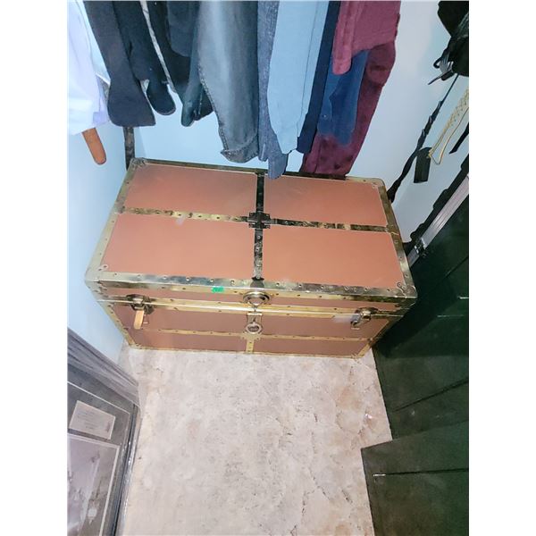 Cedar LIne Metal Trunk - Measures 35x20x19"