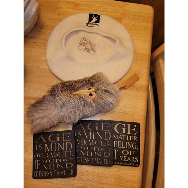 Old Stagettes Beret + Fur Norway Critter + Coasters