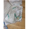 Image 3 : Box with Vintage 1940s-19060s Table Linen, Napkins etc