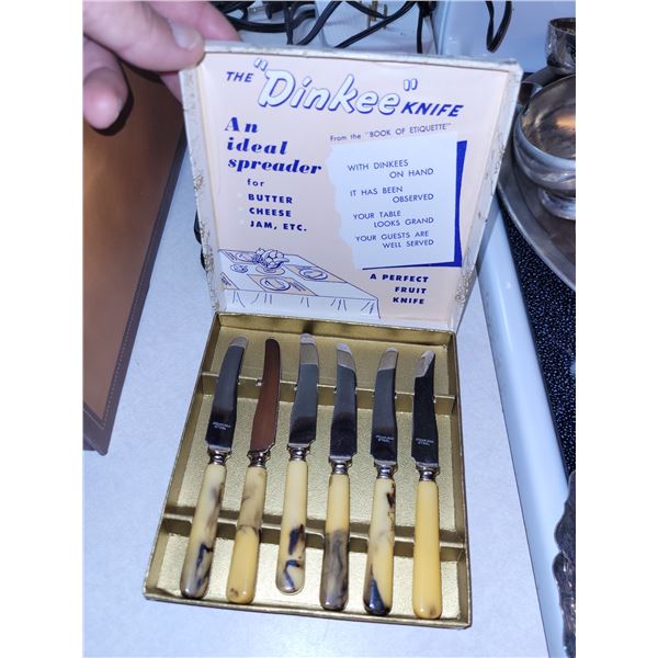 Vintage Dinkee Spreader Knife Set - Bakelite, Butterscotch