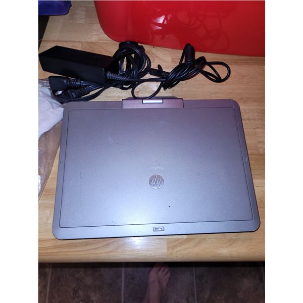 HP EliteBook 2740P - Powers On No Problem