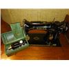 Image 3 : Antique 1926 Singer Sewing Machine S/N AB103445