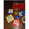 Image 3 : Lot of Estate Items - Pin Buttons, Lighter +