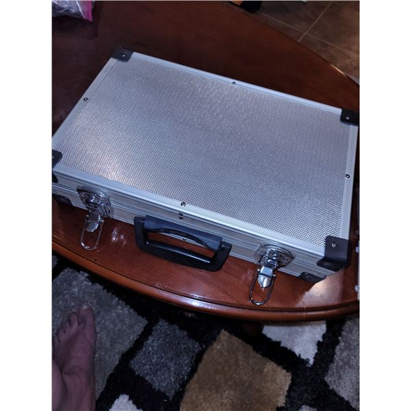 Set of 2 Silver Locking Cases with Keys