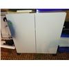 Image 3 : Metal Filing Cabinet