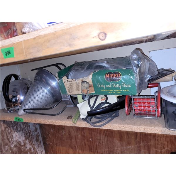 Lot of Vintage Kitchen Items - Cone Strainer, Pastry Press, Kettle +++