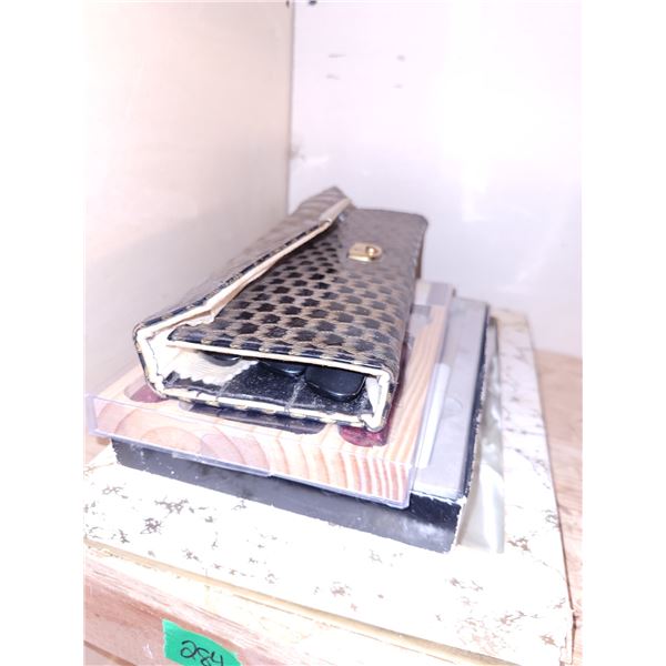 Vintage Glo-Hill Ebony Steak Knives, Butterscotch Bakelite Handles Steak Knives +