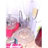 Image 4 : Lot of Various Vintage Kitchen Items