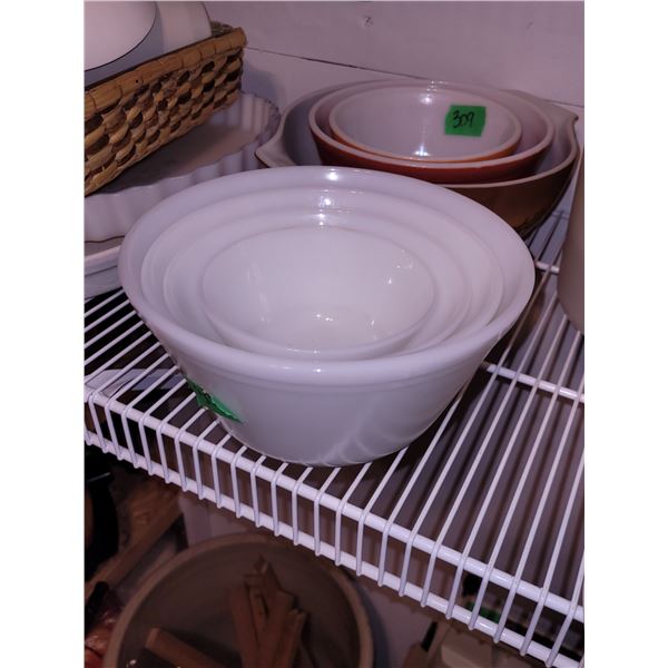 Set of 4 White Nesting Fire King Bowls - Immaculte Condition