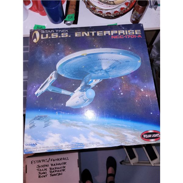 Vintage USS Enterprice NCC-1701-A Polar Lights - Appears to be new