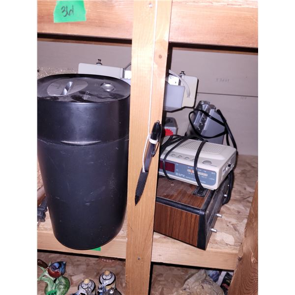 Card Shredder + Lot of Modern and Vintage Clocks, LCD Wall Mount